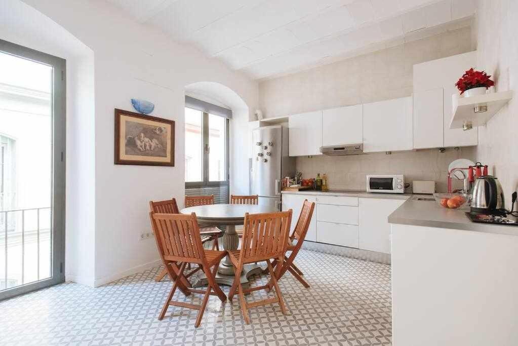 Apartamento Con Parking Jesus Del Gran Poder Siviglia Esterno foto